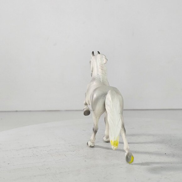 Breyer Stablemate Tennesse Walking Horse Grey #6201 #5935 - Picture 7 of 11